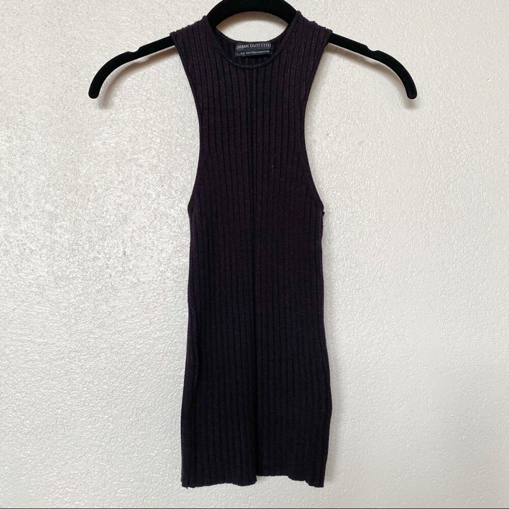Urban Outfitters Crewneck Thick Ribbed Tank Size Small